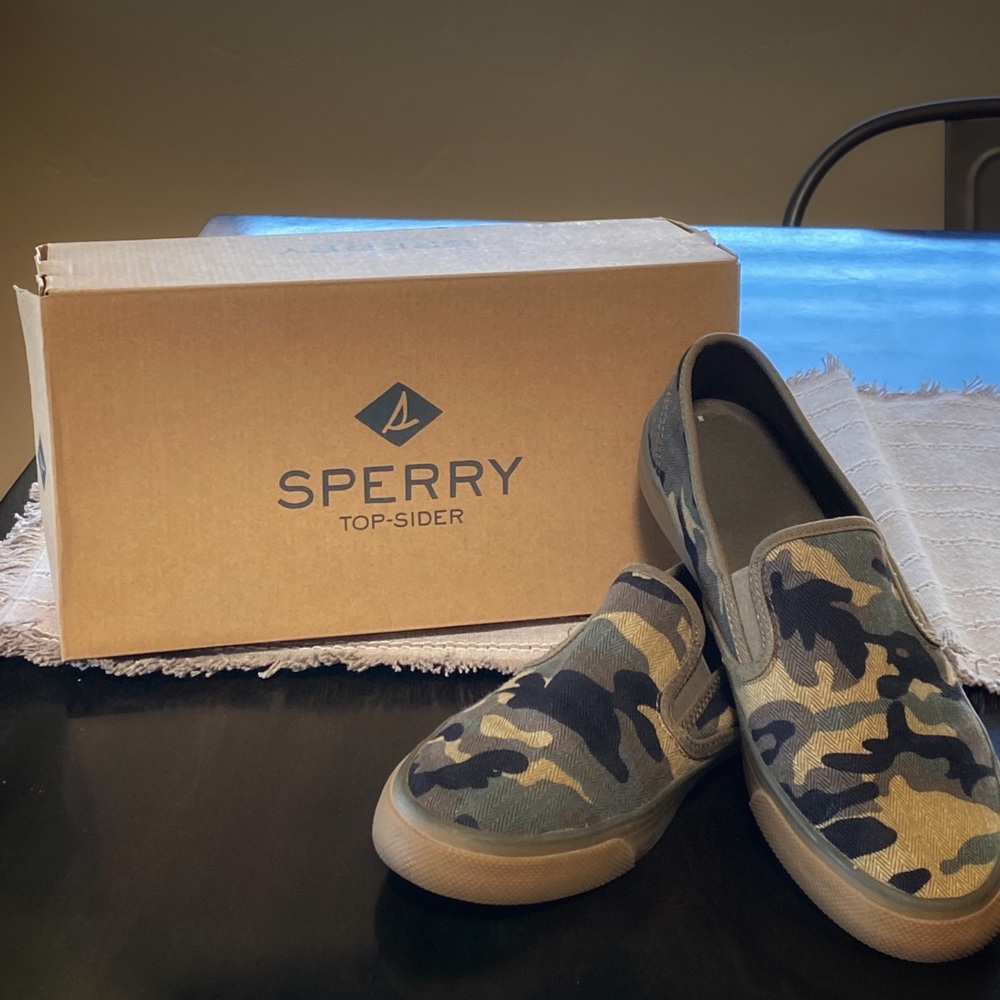 Sperry Seaside Camo Olive Slides